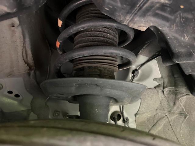 シエンタ ハイブリッドＺ　禁煙車　１０．５インチディスプレイオーディオ　全周囲カメラ　衝突被害軽減システム　ＢＳＭ　コーナーセンサー　ＬＥＤヘッド　車線逸脱警報　ＥＴＣ　オートライト　オートエアコン　Ｂｌｕｅｔｏｏｔｈ（20枚目）