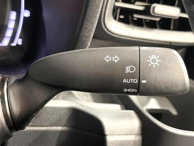 シエンタ ハイブリッドＺ　禁煙車　１０．５インチディスプレイオーディオ　全周囲カメラ　衝突被害軽減システム　ＢＳＭ　コーナーセンサー　ＬＥＤヘッド　車線逸脱警報　ＥＴＣ　オートライト　オートエアコン　Ｂｌｕｅｔｏｏｔｈ（34枚目）