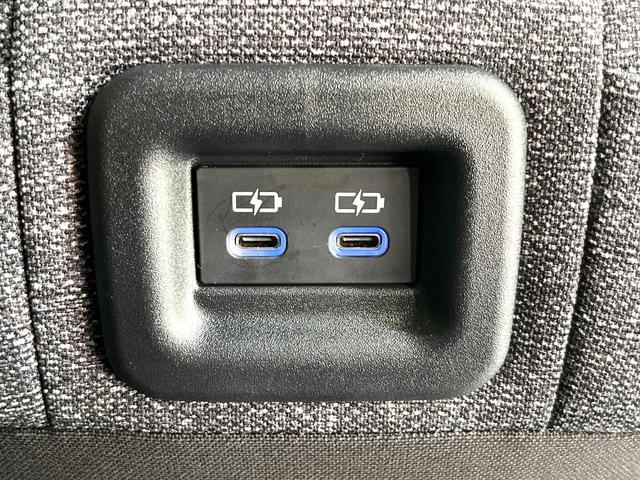 シエンタ ハイブリッドＺ　禁煙車　１０．５インチディスプレイオーディオ　全周囲カメラ　衝突被害軽減システム　ＢＳＭ　コーナーセンサー　ＬＥＤヘッド　車線逸脱警報　ＥＴＣ　オートライト　オートエアコン　Ｂｌｕｅｔｏｏｔｈ（43枚目）