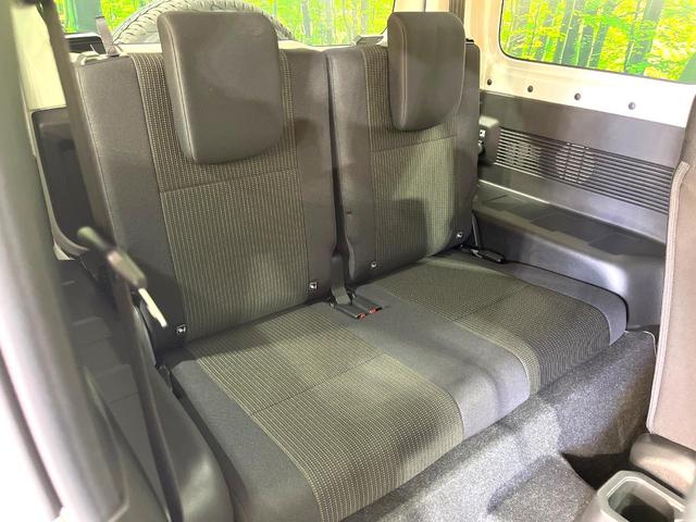 ジムニーシエラ ＪＣ　禁煙車　純正ディスプレイオーディオ　４ＷＤ　バックカメラ　衝突被害軽減システム　スマートキー　ＬＥＤヘッド　ビルトインＥＴＣ　クルコン　車線逸脱警報　オートライト　オートエアコン　Ｂｌｕｅｔｏｏｔｈ（8枚目）