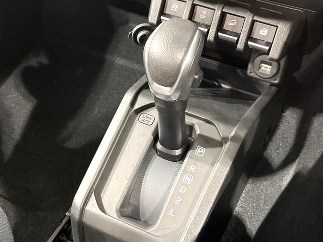 ジムニーシエラ ＪＣ　禁煙車　純正ディスプレイオーディオ　４ＷＤ　バックカメラ　衝突被害軽減システム　スマートキー　ＬＥＤヘッド　ビルトインＥＴＣ　クルコン　車線逸脱警報　オートライト　オートエアコン　Ｂｌｕｅｔｏｏｔｈ（31枚目）