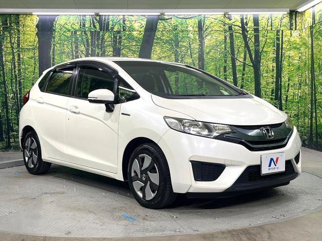 フィットハイブリッド Ｆパッケージ　純正ナビ　バックカメラ　衝突被害軽減システム　禁煙車　スマートキー　ＬＥＤヘッド　ＥＴＣ　オートエアコン　Ｂｌｕｅｔｏｏｔｈ　ＣＤ　ＤＶＤ再生　地デジ（23枚目）