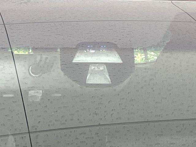 フィットハイブリッド Ｆパッケージ　純正ナビ　バックカメラ　衝突被害軽減システム　禁煙車　スマートキー　ＬＥＤヘッド　ＥＴＣ　オートエアコン　Ｂｌｕｅｔｏｏｔｈ　ＣＤ　ＤＶＤ再生　地デジ（31枚目）