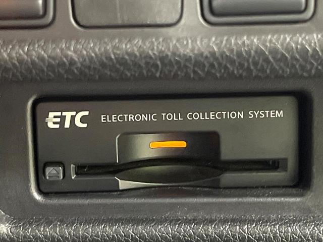 エクストレイル 20X エマージェンシーブレーキパッケージ 禁煙車 7人乗り 純正SDナビ 全周囲カメラ エマージェンシーブレーキ クルーズコントロール ビルトインETC 衝突被害軽減システム コーナーセンサー スマートキー 車線逸脱警報 CD DVD再生(7枚目)