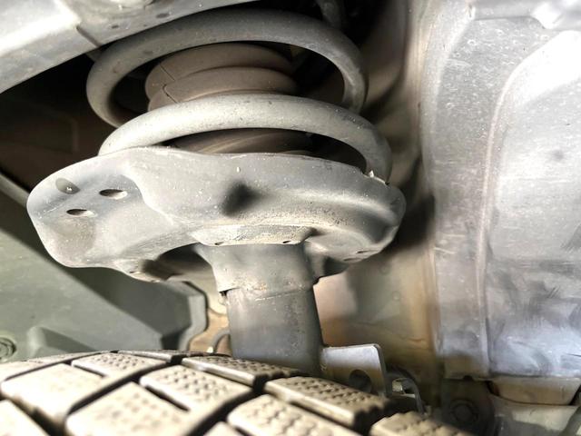 エクストレイル 20X エマージェンシーブレーキパッケージ 禁煙車 7人乗り 純正SDナビ 全周囲カメラ エマージェンシーブレーキ クルーズコントロール ビルトインETC 衝突被害軽減システム コーナーセンサー スマートキー 車線逸脱警報 CD DVD再生(20枚目)