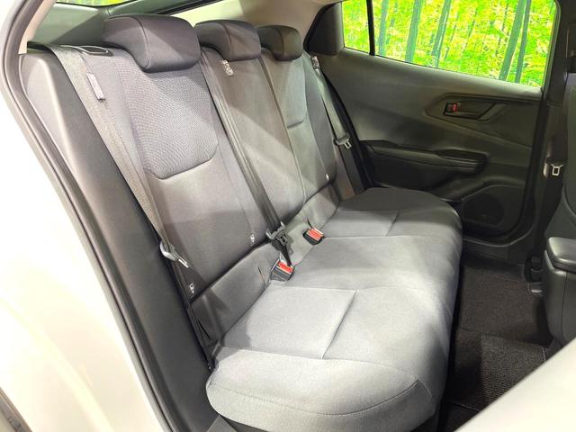 プリウス Ｘ　禁煙車　純正８インチディスプレイオーディオ　バックカメラ　衝突被害軽減システム　レーダークルーズ　コーナーセンサー　ＬＥＤヘッド　ＥＴＣ２．０　オートハイビーム　車線逸脱警報　　オートエアコン（9枚目）