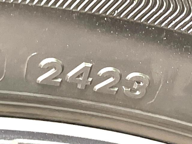 プリウス Ｘ　禁煙車　純正８インチディスプレイオーディオ　バックカメラ　衝突被害軽減システム　レーダークルーズ　コーナーセンサー　ＬＥＤヘッド　ＥＴＣ２．０　オートハイビーム　車線逸脱警報　　オートエアコン（53枚目）