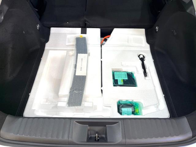 プリウス Ｘ　禁煙車　純正８インチディスプレイオーディオ　バックカメラ　衝突被害軽減システム　レーダークルーズ　コーナーセンサー　ＬＥＤヘッド　ＥＴＣ２．０　オートハイビーム　車線逸脱警報　　オートエアコン（60枚目）