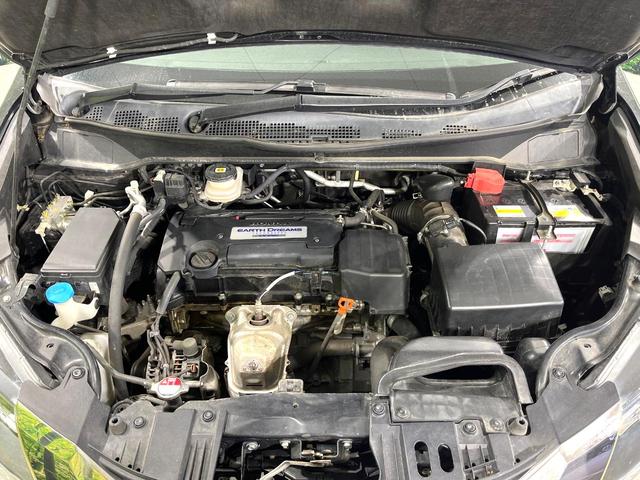 オデッセイ アブソルート・Ｘホンダセンシング　禁煙車　純正８型ナビ　フリップダウンモニター　バックカメラ　アダプティブクルーズコントロール　衝突被害軽減装置　リアオートエアコン　ＬＥＤヘッドライト　オートライト　純正１７ＡＷ　スマートキー（18枚目）