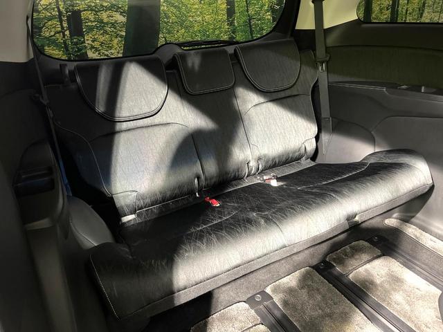 オデッセイ アブソルート・Ｘホンダセンシング　禁煙車　純正８型ナビ　フリップダウンモニター　バックカメラ　アダプティブクルーズコントロール　衝突被害軽減装置　リアオートエアコン　ＬＥＤヘッドライト　オートライト　純正１７ＡＷ　スマートキー（61枚目）
