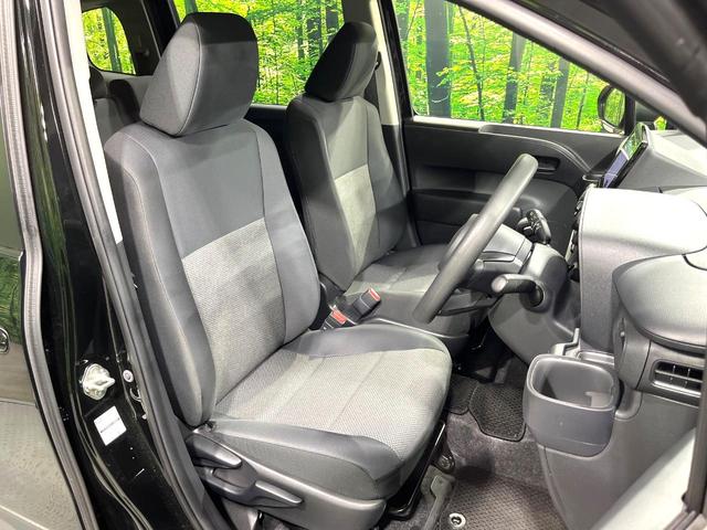 シエンタ Ｘ　禁煙車　純正８型ディスプレイオーディオ　Ａｐｐｌｅｃａｒｐｌａｙ　　バックカメラ　電動スライドドア　セーフティセンス　レーダークルーズコントロール　ＬＥＤヘッドライト　オートエアコン　スマートキー（8枚目）