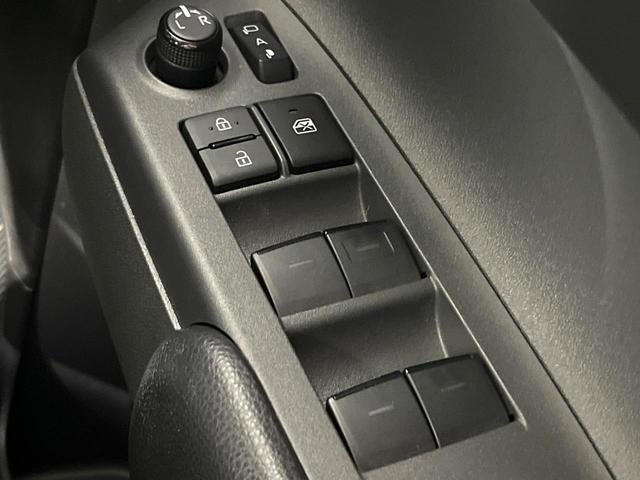 シエンタ Ｘ　禁煙車　純正８型ディスプレイオーディオ　Ａｐｐｌｅｃａｒｐｌａｙ　　バックカメラ　電動スライドドア　セーフティセンス　レーダークルーズコントロール　ＬＥＤヘッドライト　オートエアコン　スマートキー（45枚目）