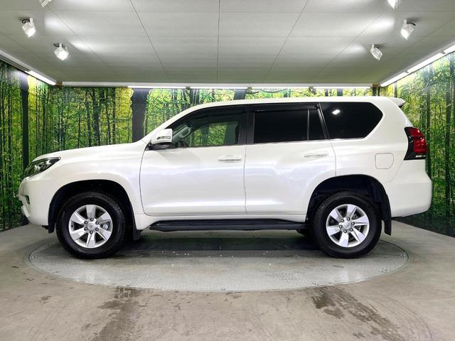 ランドクルーザープラド ＴＸ　Ｌパッケージ　禁煙車　純正９インチメモリーナビ　サンルーフ　４ＷＤ　ディーゼル　全周囲カメラ　レーダークルーズコントロール　黒革シート　前席シートエアコン　コーナーセンサー　ＬＥＤヘッドライト　ＥＴＣ２．０（25枚目）