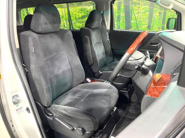 アルファード ２４０Ｓ　プライムセレクションＩＩ　禁煙車　ＳＤナビ　両側電動スライドドア　後席モニター　バックカメラ　コーナーセンサー　ＨＩＤヘッドライト　ＥＴＣ　純正１８インチアルミホイール　デュアルエアコン　リアオートエアコン（8枚目）