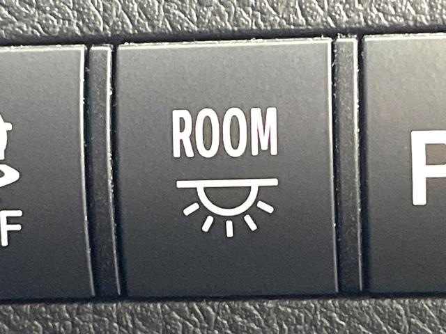 アルファード ２４０Ｓ　プライムセレクションＩＩ　禁煙車　ＳＤナビ　両側電動スライドドア　後席モニター　バックカメラ　コーナーセンサー　ＨＩＤヘッドライト　ＥＴＣ　純正１８インチアルミホイール　デュアルエアコン　リアオートエアコン（46枚目）