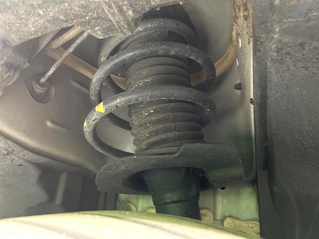 セレナ ハイウェイスターＶ　禁煙車　純正１２．３インチナビ　全周囲カメラ　両側電動ドア　衝突被害軽減システム　レーダークルーズ　コーナーセンサー　ＬＥＤヘッド　ビルトインＥＴＣ　純正１６インチアルミ　オートハイビーム（20枚目）