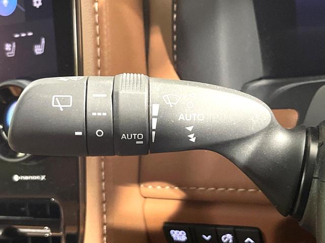 ヴェルファイアハイブリッド Z プレミア 禁煙車 左右独立ムーンルーフ 後席モニター ユニバーサルステップ 全周囲カメラ 純正14インチナビ 両側電動スライドドア 衝突被害軽減システム 電動リアゲート レザーシート 全席シートエアコン(63枚目)