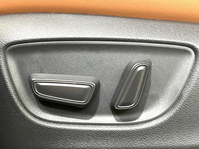 ヴェルファイアハイブリッド Z プレミア 禁煙車 左右独立ムーンルーフ 後席モニター ユニバーサルステップ 全周囲カメラ 純正14インチナビ 両側電動スライドドア 衝突被害軽減システム 電動リアゲート レザーシート 全席シートエアコン(66枚目)