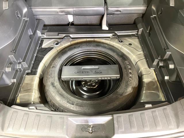 エクストレイル ２０Ｘｔ　エマージェンシーブレーキパッケージ　禁煙車　メーカーナビ　全周囲カメラ　電動リアゲート　シートヒーター　コーナーセンサー　ＬＥＤヘッドライト　ルーフレール　ビルトインＥＴＣ　クルーズコントロール　純正１７インチアルミホイール（41枚目）