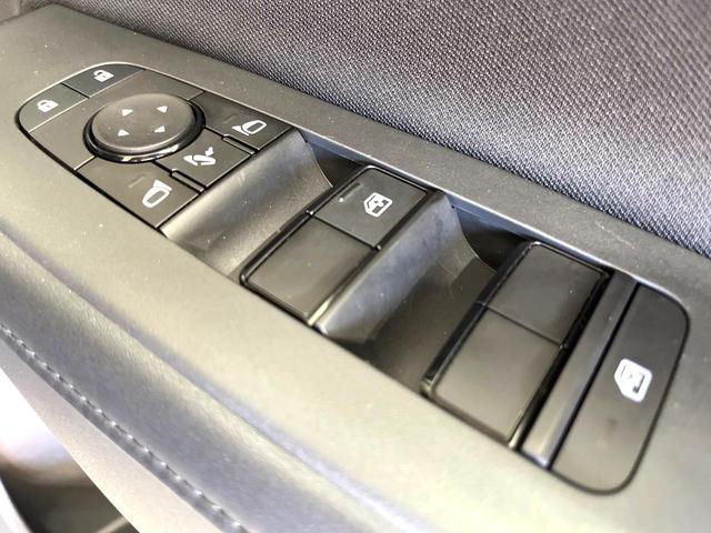 ノート Ｘ　禁煙車　純正９型ナビ　全周囲モニター　プロパイロット　ブラインドスポットモニター　ＬＥＤヘッドライト　オートライト　コーナーセンサー　スマートキー　オートエアコン　Ｂｌｕｅｔｏｏｔｈ接続（39枚目）