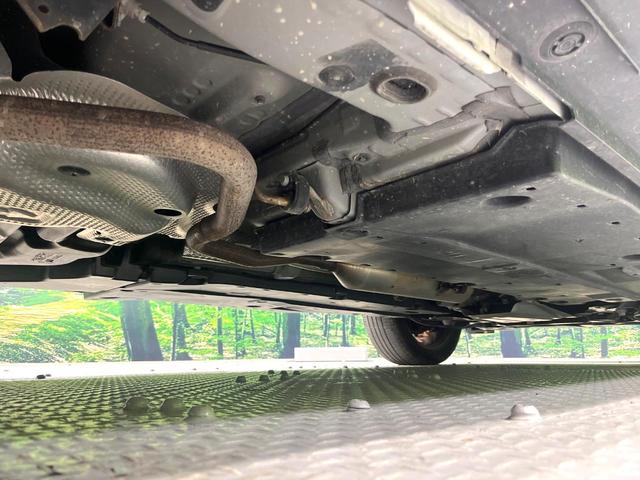 ヤリスクロス ハイブリッドＺ　禁煙車　純正８インチディスプレイオーディオ　バックカメラ　衝突被害軽減システム　レーダークルーズ　ブラインドスポットモニター　シートヒーター　ＥＴＣ　ハーフレザーシート　コーナーセンサー　車線逸脱警報（21枚目）