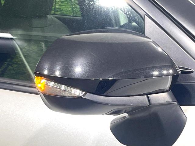 ヤリスクロス ハイブリッドＺ　禁煙車　純正８インチディスプレイオーディオ　バックカメラ　衝突被害軽減システム　レーダークルーズ　ブラインドスポットモニター　シートヒーター　ＥＴＣ　ハーフレザーシート　コーナーセンサー　車線逸脱警報（27枚目）