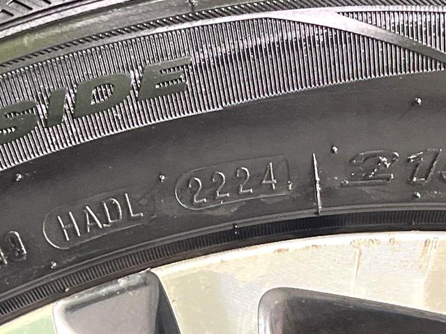 ヤリスクロス ハイブリッドＺ　禁煙車　純正８インチディスプレイオーディオ　バックカメラ　衝突被害軽減システム　レーダークルーズ　ブラインドスポットモニター　シートヒーター　ＥＴＣ　ハーフレザーシート　コーナーセンサー　車線逸脱警報（32枚目）