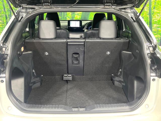 ヤリスクロス ハイブリッドＺ　禁煙車　純正８インチディスプレイオーディオ　バックカメラ　衝突被害軽減システム　レーダークルーズ　ブラインドスポットモニター　シートヒーター　ＥＴＣ　ハーフレザーシート　コーナーセンサー　車線逸脱警報（37枚目）