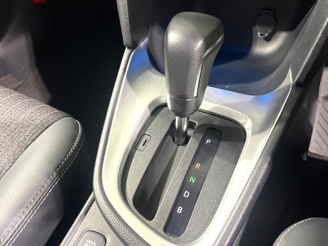 ヤリスクロス ハイブリッドＺ　禁煙車　純正８インチディスプレイオーディオ　バックカメラ　衝突被害軽減システム　レーダークルーズ　ブラインドスポットモニター　シートヒーター　ＥＴＣ　ハーフレザーシート　コーナーセンサー　車線逸脱警報（50枚目）