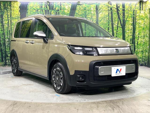 フリード e:HEVクロスター 登録済未使用車 両側電動ドア ホンダセンシング アダプティブクルーズ スマートキー 衝突被害軽減システム ハーフレザーシート コーナーセンサー LEDヘッド 車線逸脱警報 オートライト LEDフォグ(17枚目)
