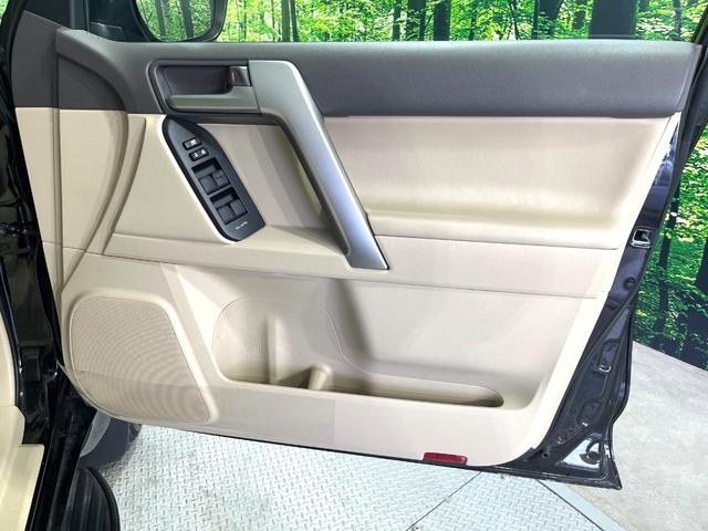 ランドクルーザープラド TX Lパッケージ マットブラックエディション 禁煙車 サンルーフ 全周囲カメラ 9型ナビ機能付きディスプレイオーディオ 4WD 衝突被害軽減システム ブラインドスポットモニター レーダークルーズ 前席シートエアコン コーナーセンサー ルーフレール(45枚目)