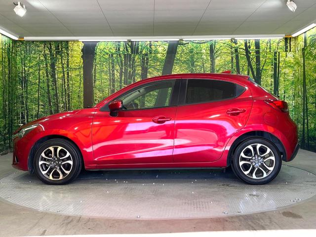 デミオ XDツーリング 禁煙車 純正ナビ バックモニター ブラインドスポットモニター ヘッドアップディスプレイ シートヒーター 衝突軽減装置 LEDヘッド オートライト スマートキー クルーズコントロール(54枚目)