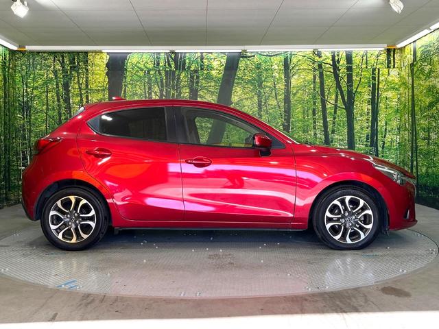 デミオ XDツーリング 禁煙車 純正ナビ バックモニター ブラインドスポットモニター ヘッドアップディスプレイ シートヒーター 衝突軽減装置 LEDヘッド オートライト スマートキー クルーズコントロール(55枚目)