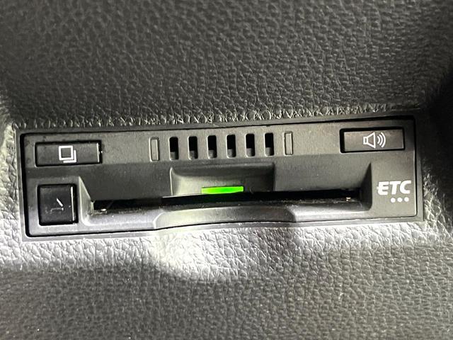 ヤリス G 全周囲カメラ 衝突被害軽減システム コーナーセンサー スマートキー LEDヘッド ビルトインETC 純正14インチアルミ オートハイビーム 車線逸脱警報 オートライト オートエアコン(6枚目)