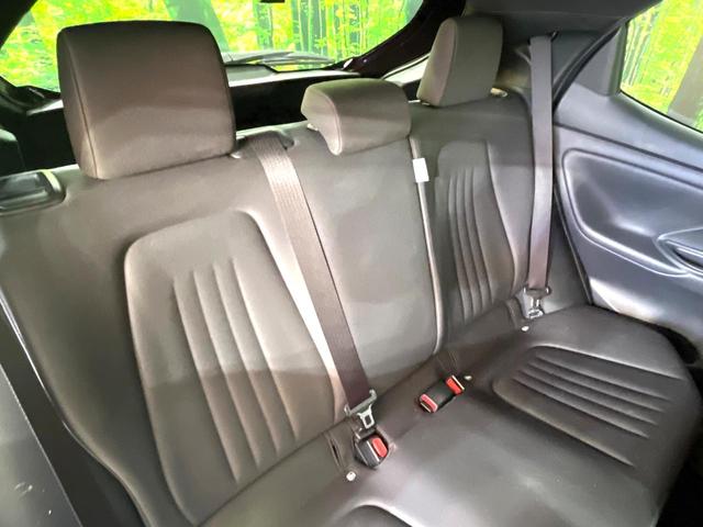 ヤリス G 全周囲カメラ 衝突被害軽減システム コーナーセンサー スマートキー LEDヘッド ビルトインETC 純正14インチアルミ オートハイビーム 車線逸脱警報 オートライト オートエアコン(9枚目)