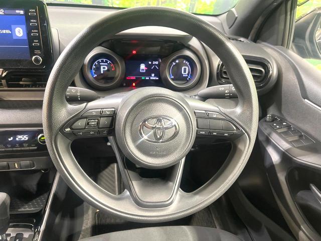 ヤリス G 全周囲カメラ 衝突被害軽減システム コーナーセンサー スマートキー LEDヘッド ビルトインETC 純正14インチアルミ オートハイビーム 車線逸脱警報 オートライト オートエアコン(11枚目)