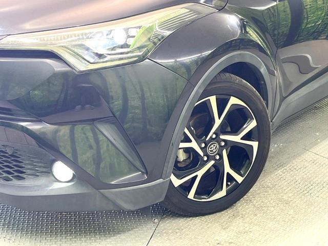 C-HR G 純正SDナビ バックカメラ 衝突被害軽減システム レーダークルーズ 禁煙車 ハーフレザーシート コーナーセンサー スマートキー LEDヘッド ビルトインETC 純正18インチアルミ オートハイビーム(12枚目)