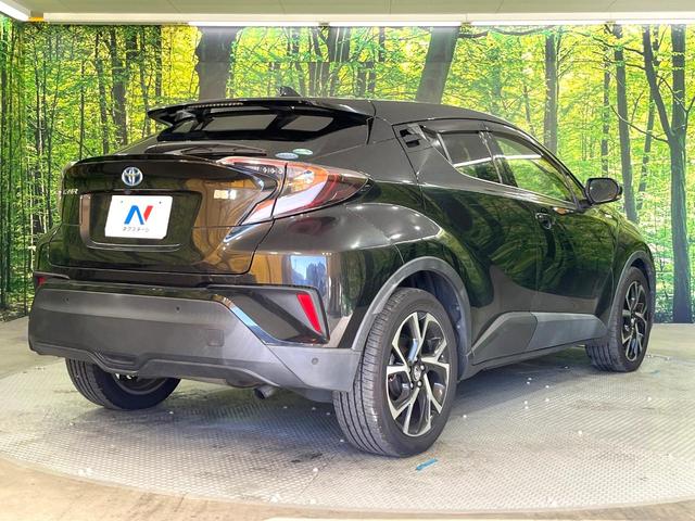C-HR G 純正SDナビ バックカメラ 衝突被害軽減システム レーダークルーズ 禁煙車 ハーフレザーシート コーナーセンサー スマートキー LEDヘッド ビルトインETC 純正18インチアルミ オートハイビーム(17枚目)