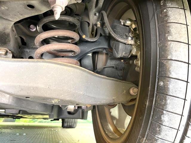 C-HR G 純正SDナビ バックカメラ 衝突被害軽減システム レーダークルーズ 禁煙車 ハーフレザーシート コーナーセンサー スマートキー LEDヘッド ビルトインETC 純正18インチアルミ オートハイビーム(21枚目)