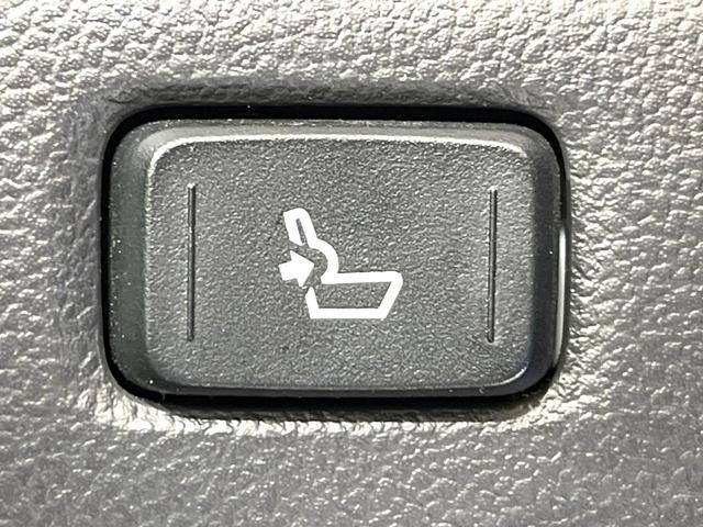 C-HR G 純正SDナビ バックカメラ 衝突被害軽減システム レーダークルーズ 禁煙車 ハーフレザーシート コーナーセンサー スマートキー LEDヘッド ビルトインETC 純正18インチアルミ オートハイビーム(38枚目)