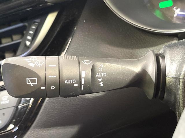 C-HR G 純正SDナビ バックカメラ 衝突被害軽減システム レーダークルーズ 禁煙車 ハーフレザーシート コーナーセンサー スマートキー LEDヘッド ビルトインETC 純正18インチアルミ オートハイビーム(41枚目)