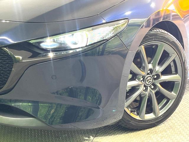 MAZDA3ファストバック 20Sバーガンディ セレクション 禁煙車 純正8.8型ナビ 360度ビューモニター 柿本マフラー 衝突被害軽減装置 赤革シート シートヒーター クリアランスソナー ステアリングヒーター オートエアコン 純正18AW スマートキー(9枚目)