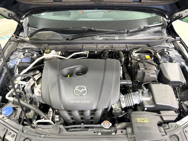 MAZDA3ファストバック 20Sバーガンディ セレクション 禁煙車 純正8.8型ナビ 360度ビューモニター 柿本マフラー 衝突被害軽減装置 赤革シート シートヒーター クリアランスソナー ステアリングヒーター オートエアコン 純正18AW スマートキー(17枚目)