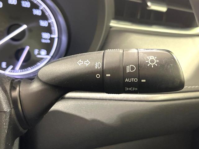 ハリアー G 禁煙車 純正8インチDA バックカメラ ハーフレザーシート パワーシート コーナーセンサー スマートキー デジタルインナーミラー LEDヘッド ビルトインETC 純正18インチアルミ 車線逸脱警報(42枚目)