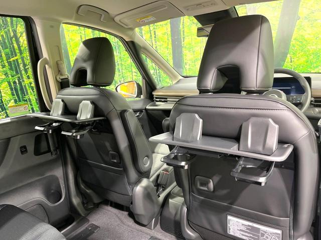 セレナ e-パワー ハイウェイスターV 登録済み未使用車 純正12.3型ナビ Bluetooth アラウンドビューモニター プロパイロット ETC2.0 インテリジェントルームミラー シートヒーター ハンズフリー両側電動スライドドア(56枚目)