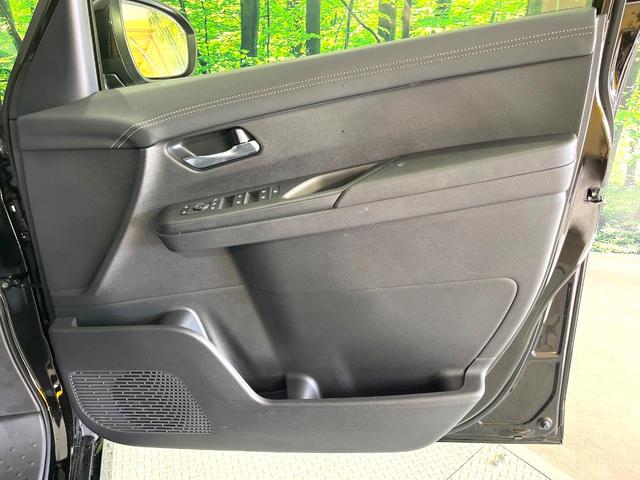 セレナ e-パワー ハイウェイスターV 登録済み未使用車 純正12.3型ナビ Bluetooth アラウンドビューモニター プロパイロット ETC2.0 インテリジェントルームミラー シートヒーター ハンズフリー両側電動スライドドア(61枚目)