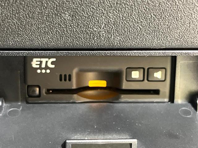 ジムニー XC 禁煙車 純正8型ナビ Bluetooth ビルトインETC シートヒーター クルーズコントロール セーフティサポート 誤発進抑制装置 車線逸脱防止装置 ハイビームアシスト オートエアコン 純正16AW(5枚目)