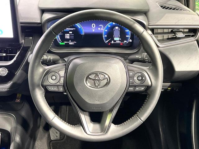 カローラツーリング ハイブリッド　ダブルバイビー　禁煙車　純正１０．５インチディスプレイ　バックカメラ　衝突被害軽減システム　レークル　ハーフレザーシート　コーナーセンサー　ＬＥＤヘッド　ＥＴＣ　純正１７インチＡＷ　オートハイビーム　車線逸脱警報（11枚目）