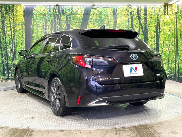 カローラツーリング ハイブリッド　ダブルバイビー　禁煙車　純正１０．５インチディスプレイ　バックカメラ　衝突被害軽減システム　レークル　ハーフレザーシート　コーナーセンサー　ＬＥＤヘッド　ＥＴＣ　純正１７インチＡＷ　オートハイビーム　車線逸脱警報（26枚目）
