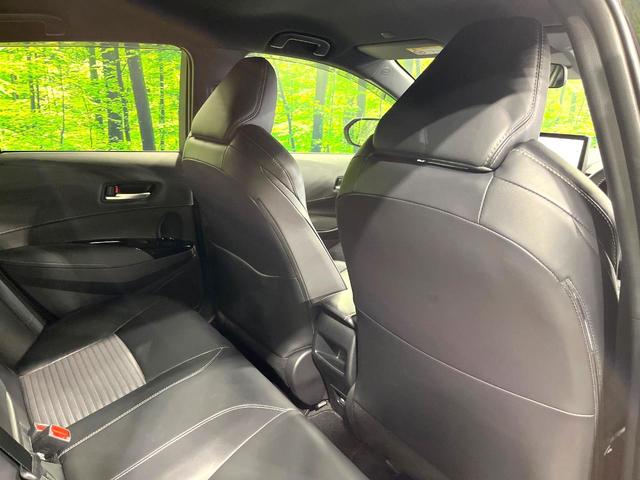 カローラツーリング ハイブリッド　ダブルバイビー　禁煙車　純正１０．５インチディスプレイ　バックカメラ　衝突被害軽減システム　レークル　ハーフレザーシート　コーナーセンサー　ＬＥＤヘッド　ＥＴＣ　純正１７インチＡＷ　オートハイビーム　車線逸脱警報（34枚目）